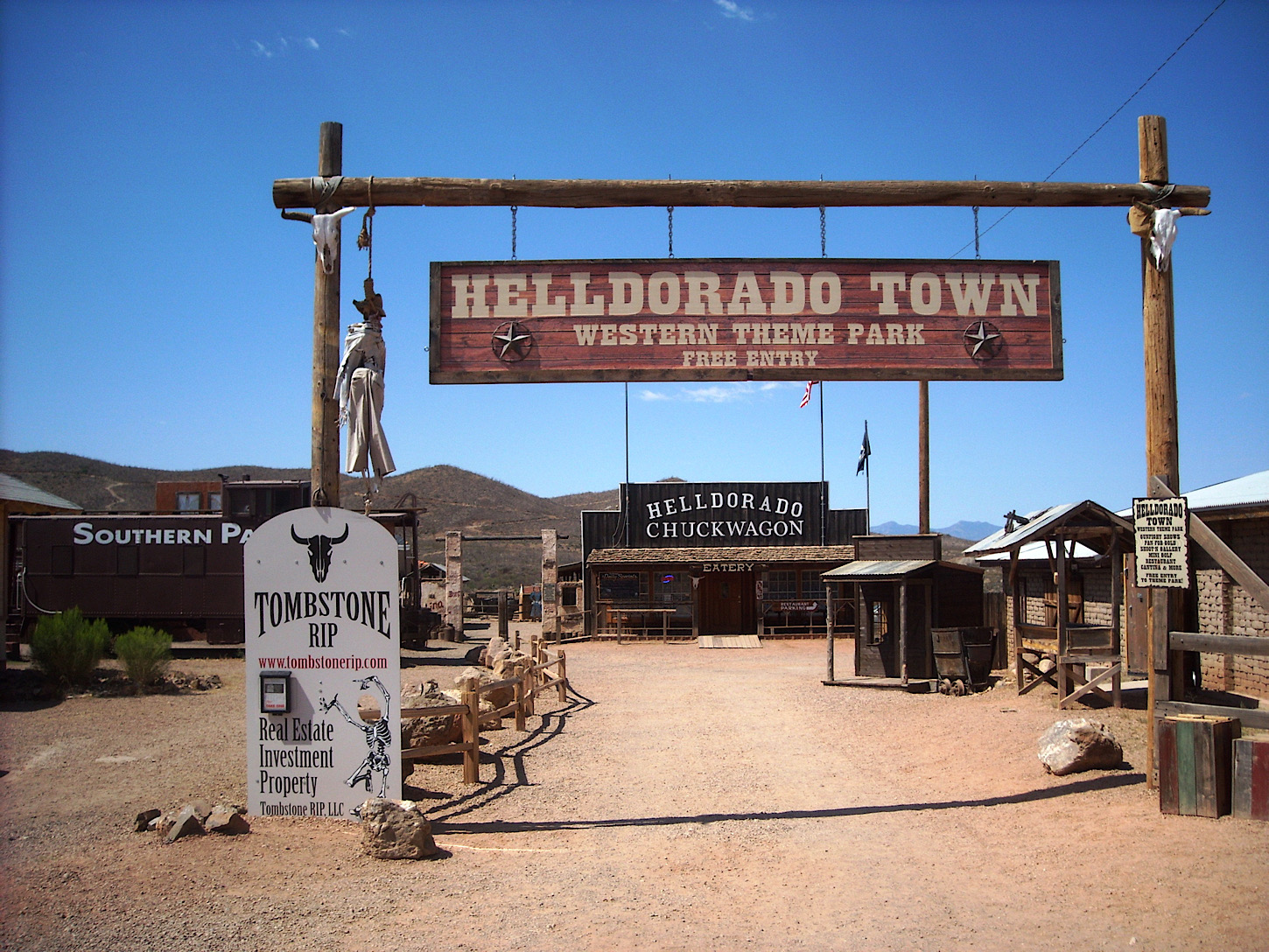 Tombstone Monument Ranch