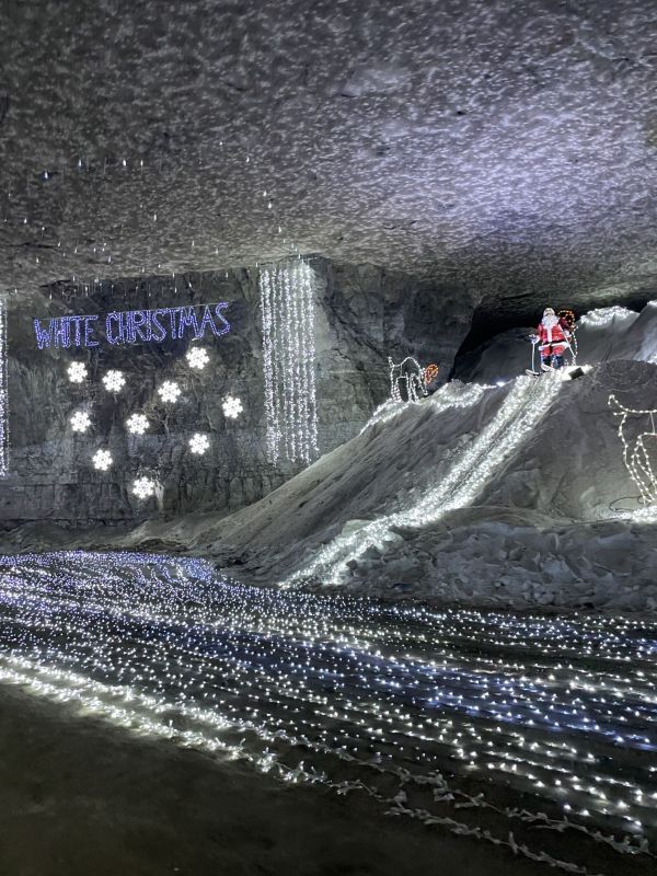 Lights under Louisville