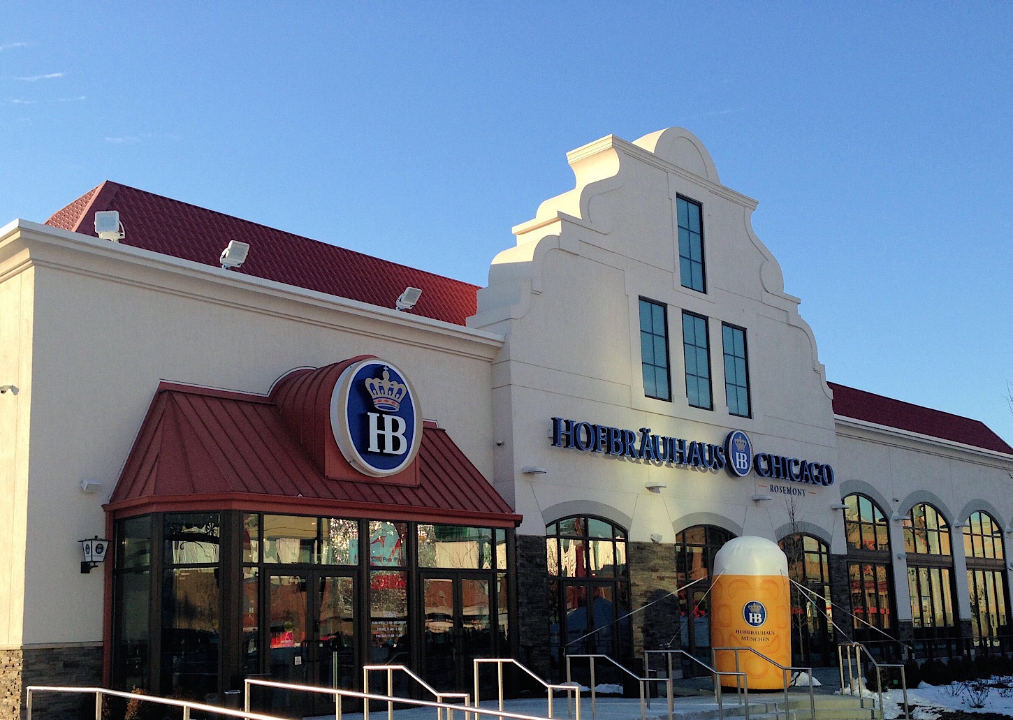 Darf nicht fehlen: Hofbräuhaus Chicago in Rosemont