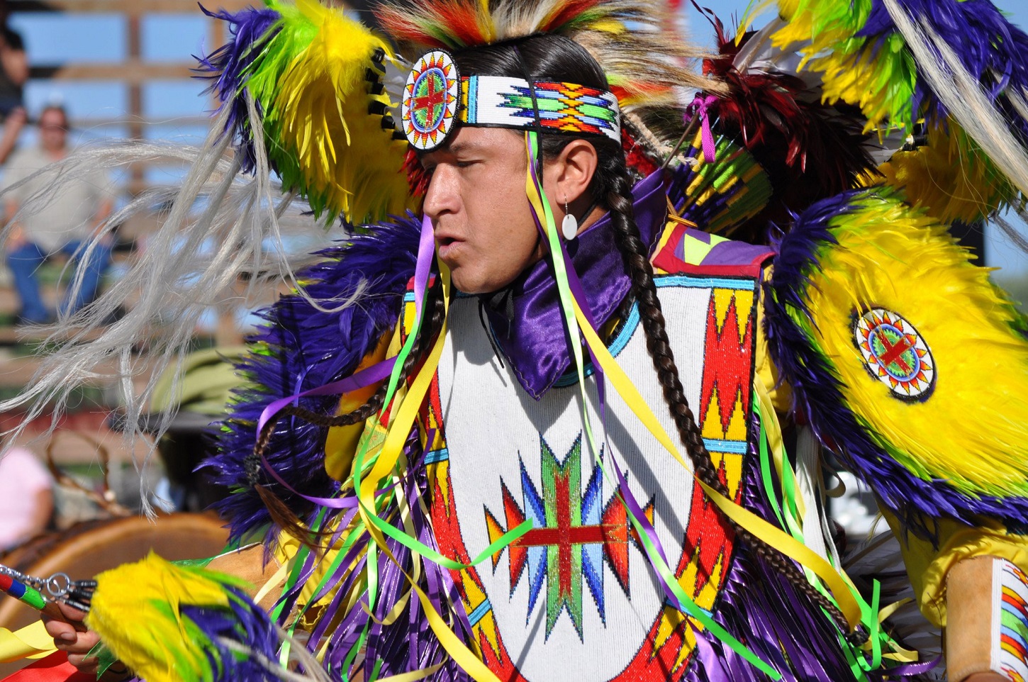 Dancing Eagle Feathers alias Michael Roberts