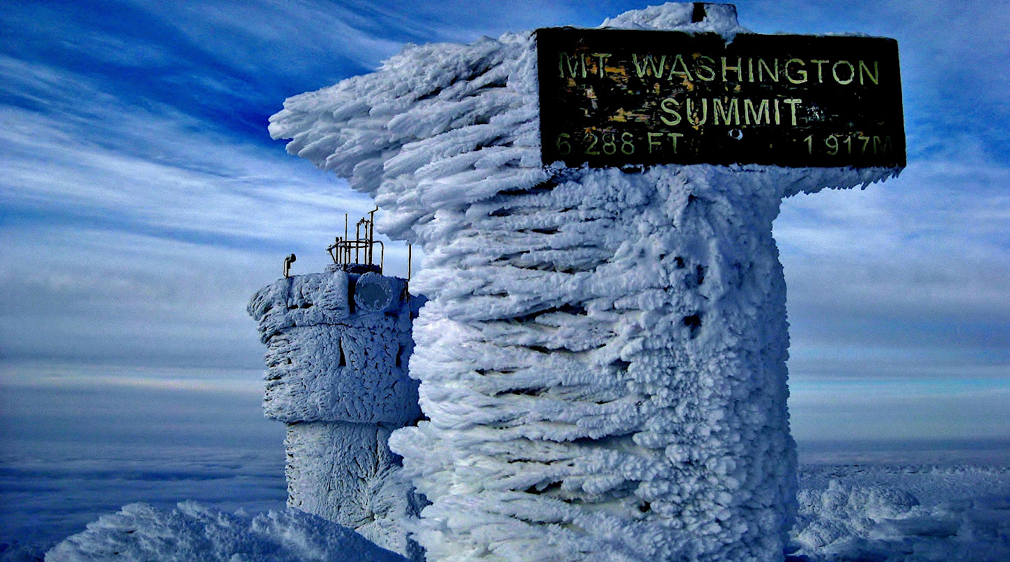 Der Gipfel des Mount Washington im Winter