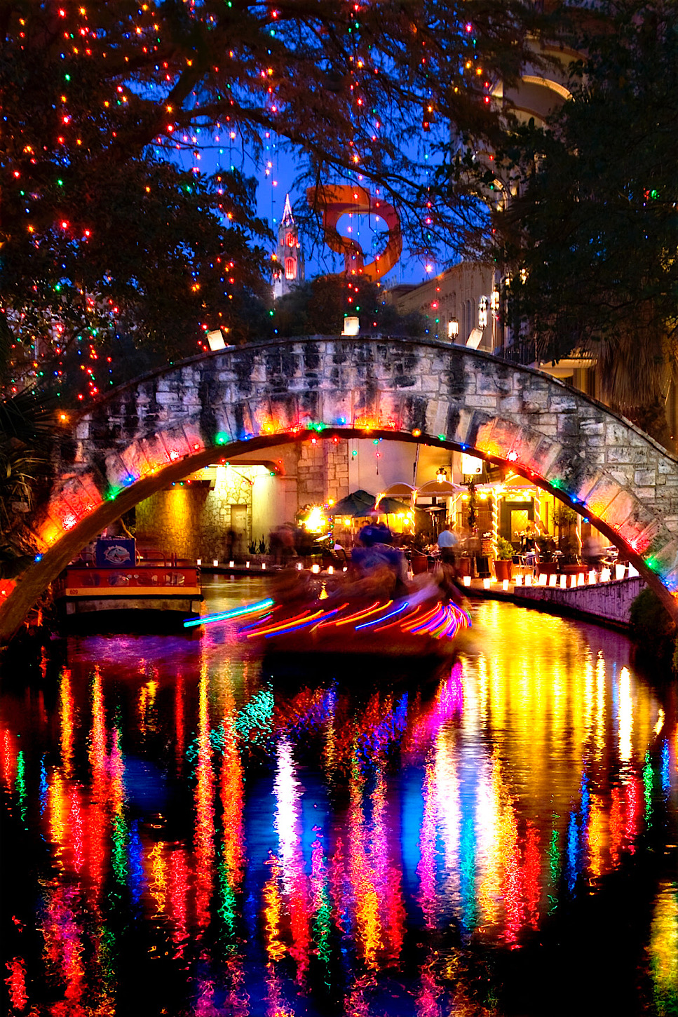 River Walk Christmas / San Antonio