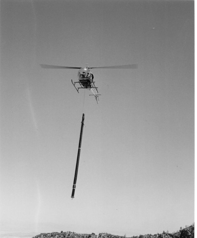 Masttransport per Hubschrauber Masttransport per Hubschrauber