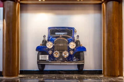 1932 Buick Model 67, 2021, oil on board, 8’x10’, Savoy Automobile Museum Collection