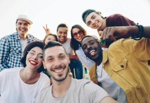 Neue Freundschaften erweitern den persönlichen Horizont